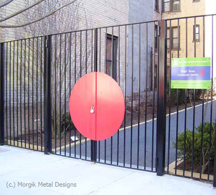 CUSTOM NYRP WOODY GARDEN FENCING